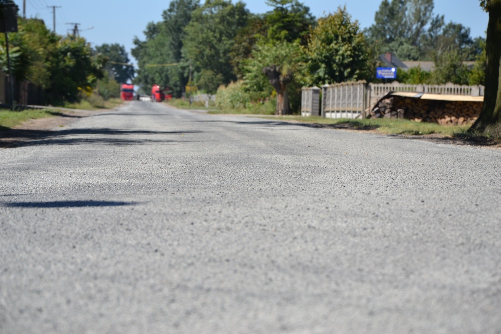 Powierzchniowe utrwalenie nawierzchni Powierzchniowe utrwalenie nawierzchni